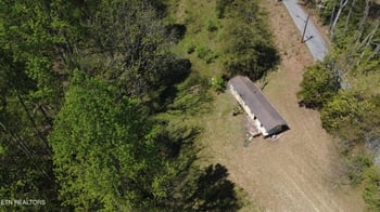 122 Nelson Ln, Jacksboro, TN 37757