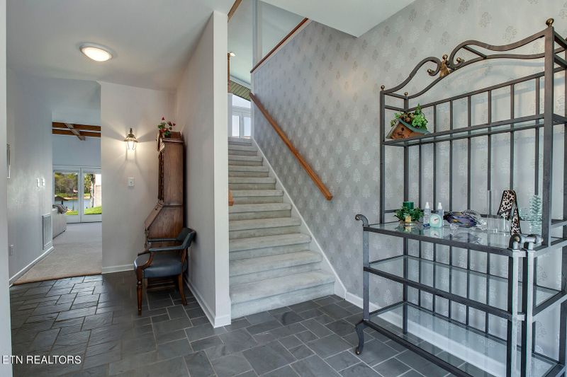 122 Noya Pl, Loudon, TN 37774