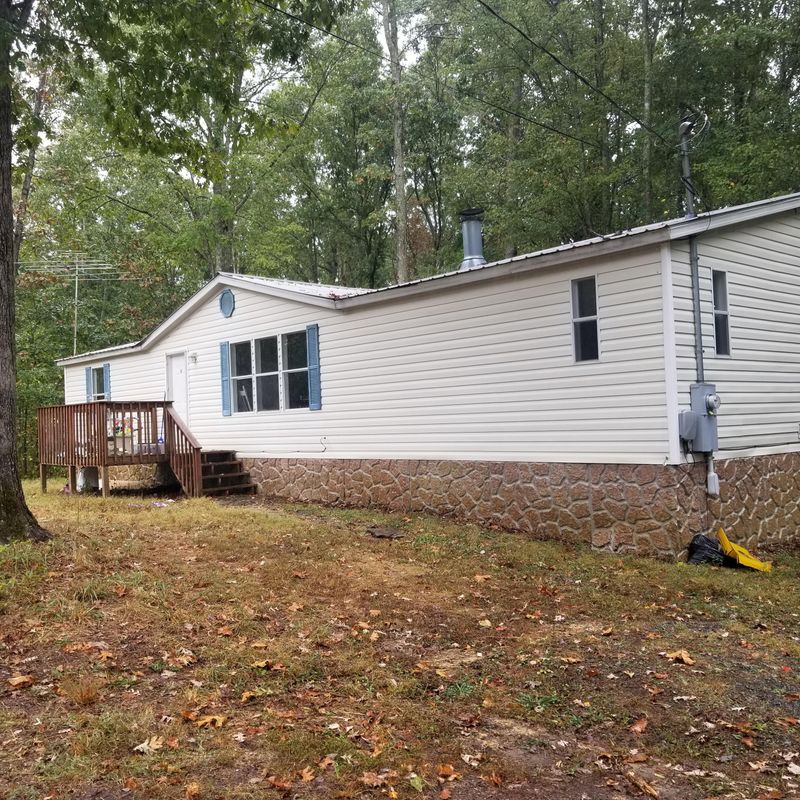 122 Oak Hill Dr, Wartburg, TN 37887
