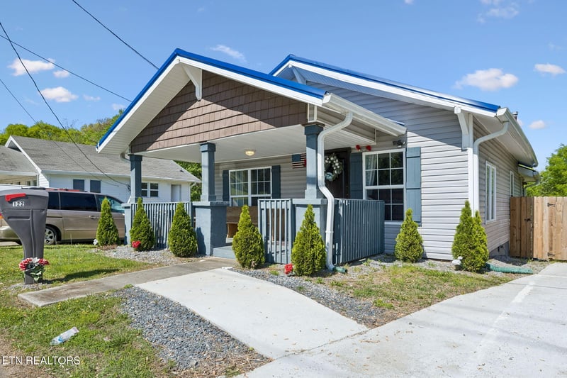 122 Pickering St, Knoxville, TN 37914