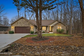 122 Pineridge Loop, Crossville, TN 38558