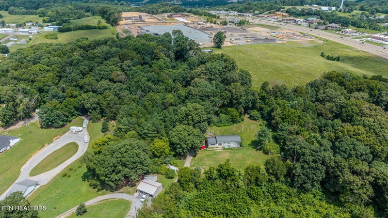 122 Piney Rd, Kodak, TN 37764