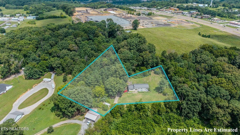 122 Piney Rd, Kodak, TN 37764