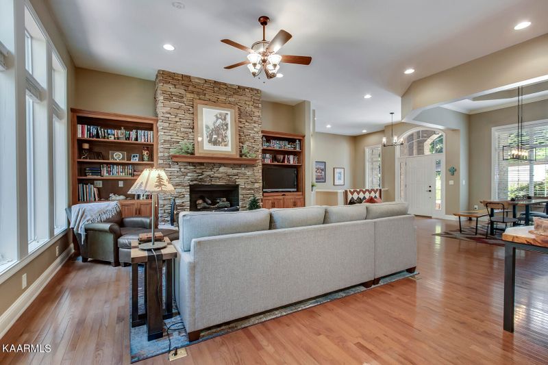122 Skiatook Way, Loudon, TN 37774