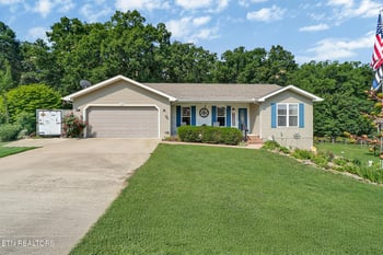 122 Sunset Ridge Dr, Crossville, TN 38571