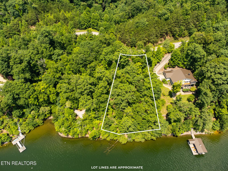 122 Thief Neck Dr, Rockwood, TN 37854