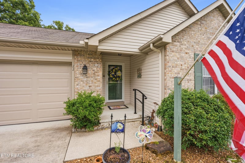 122 Wycliff Ln, Crossville, TN 38558