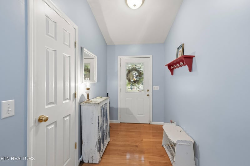 122 Wycliff Ln, Crossville, TN 38558