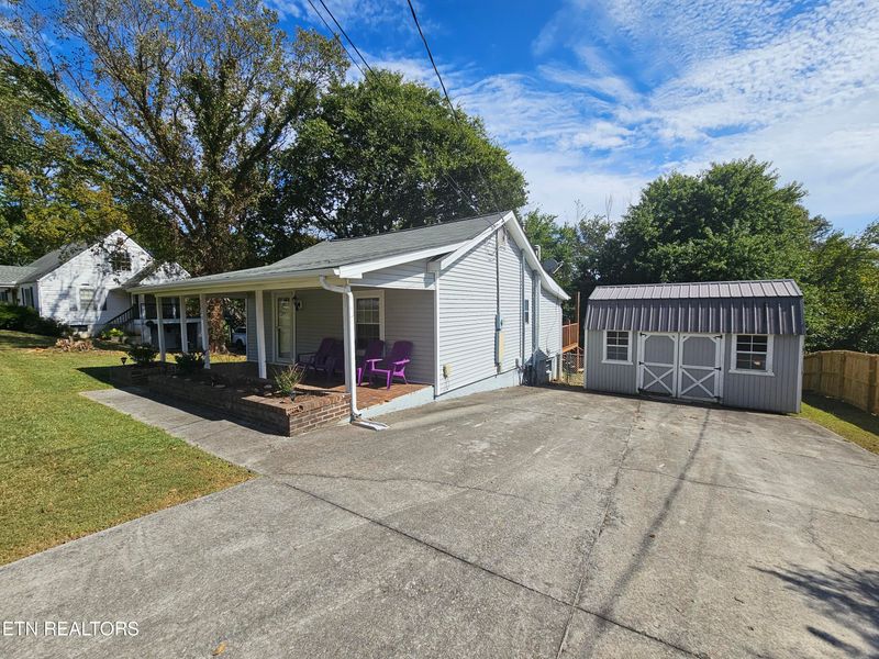 1220 Everett Ave, Maryville, TN 37804