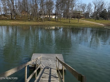 1220 Fishermans Way, Sevierville, TN 37876