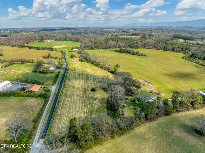 1220 Floyd Walker Rd #1, Maryville, TN 37801