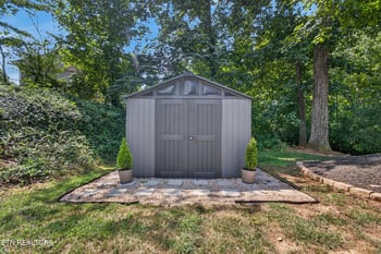 1220 Huntington Rd, Knoxville, TN 37919
