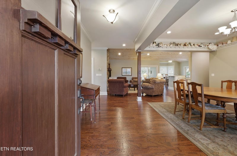 1221 Brighton Dr, Alcoa, TN 37701