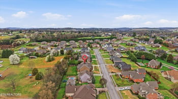 1221 Brighton Dr, Alcoa, TN 37701