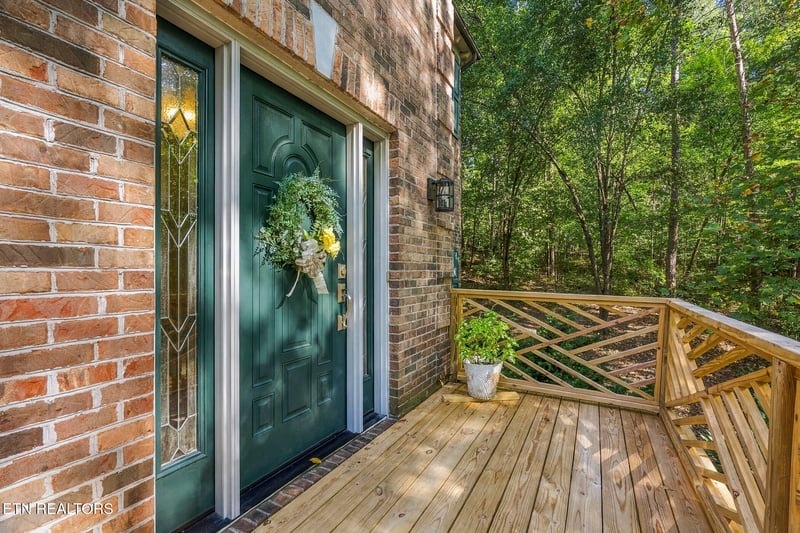 1221 Night Hawk Ln, Knoxville, TN 37923