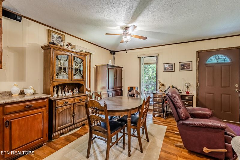 1221 S Matlock Ave, Athens, TN 37303