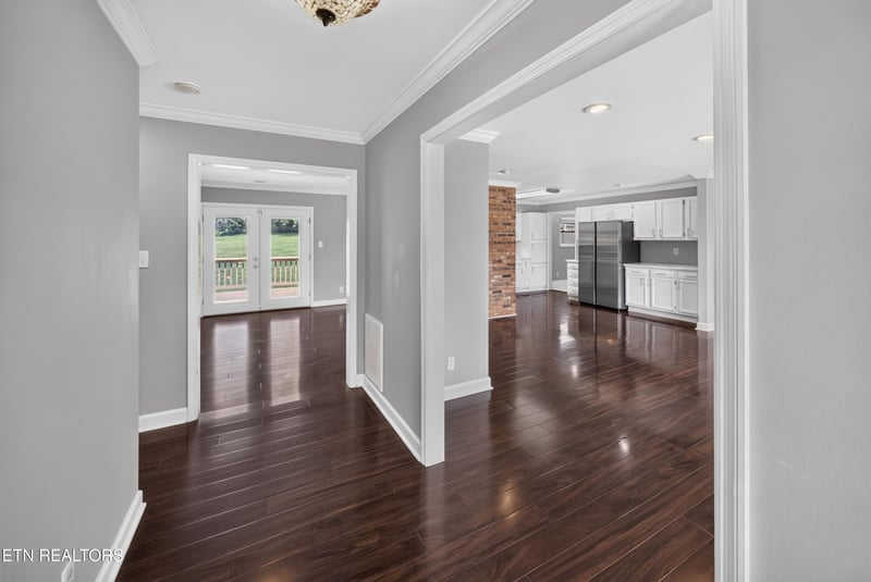 1221 Southbreeze Cir, Knoxville, TN 37919