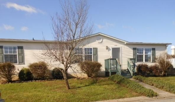 1221 Turf Way, Sevierville, TN 37876
