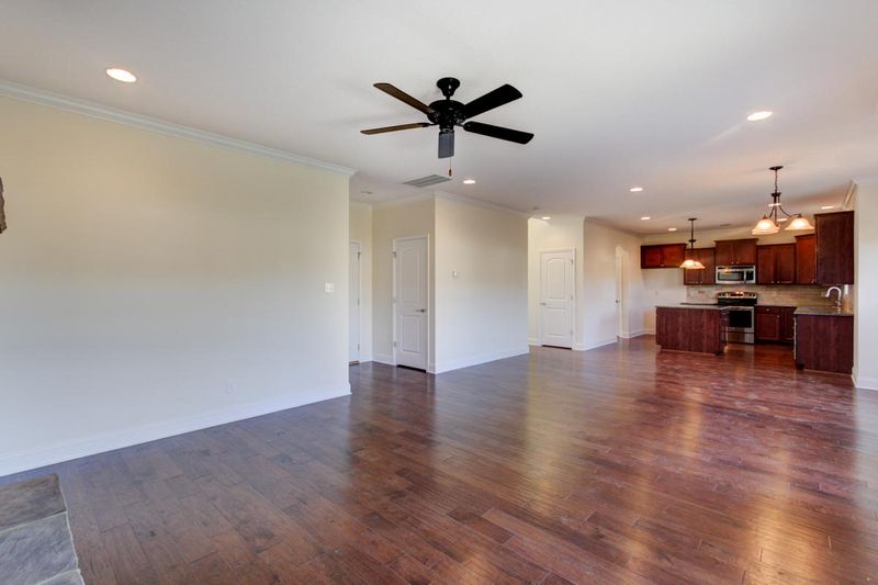 12211 Deer Crossing Dr, Knoxville, TN 37932