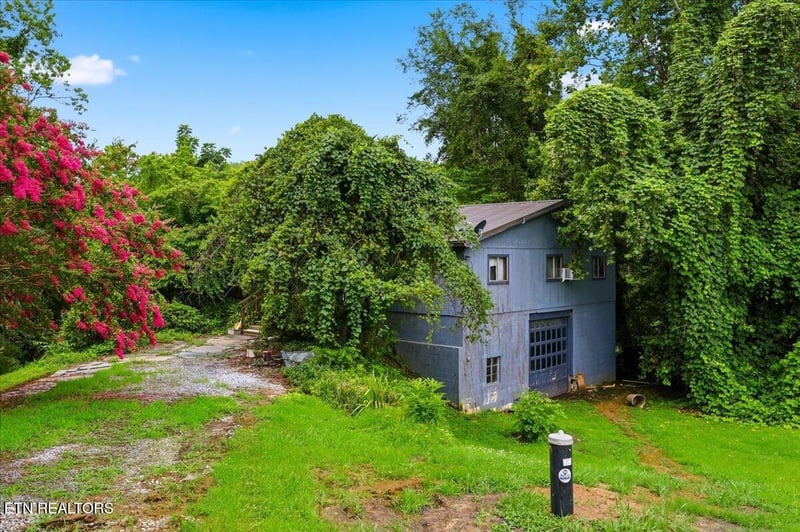 12213 Chapman Hwy, Seymour, TN 37865