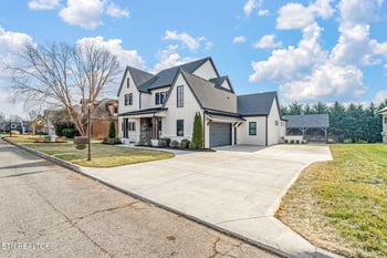 12218 Fredericksburg Blvd, Knoxville, TN 37922