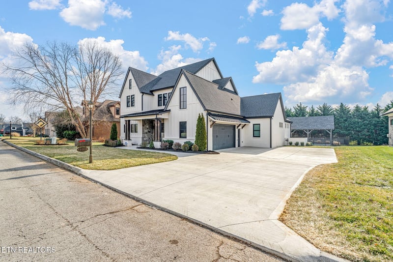12218 Fredericksburg Blvd, Knoxville, TN 37922