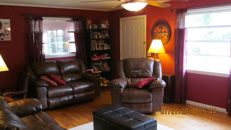1222 Dossett St, Athens, TN 37303