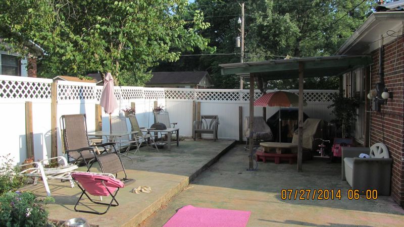 1222 Dossett St, Athens, TN 37303