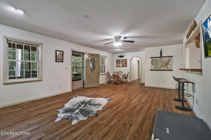 1222 Leffle Webb Rd, Crossville, TN 38572