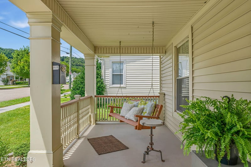 1222 Minnesota Ave, Knoxville, TN 37921