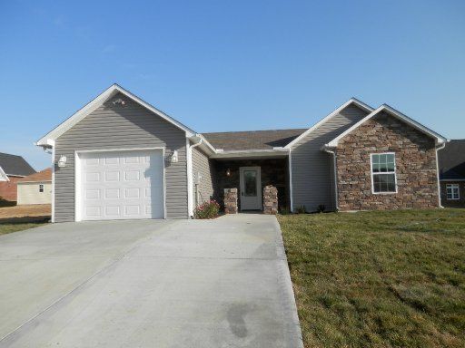 1223 Avery Ln, Sevierville, TN 37862