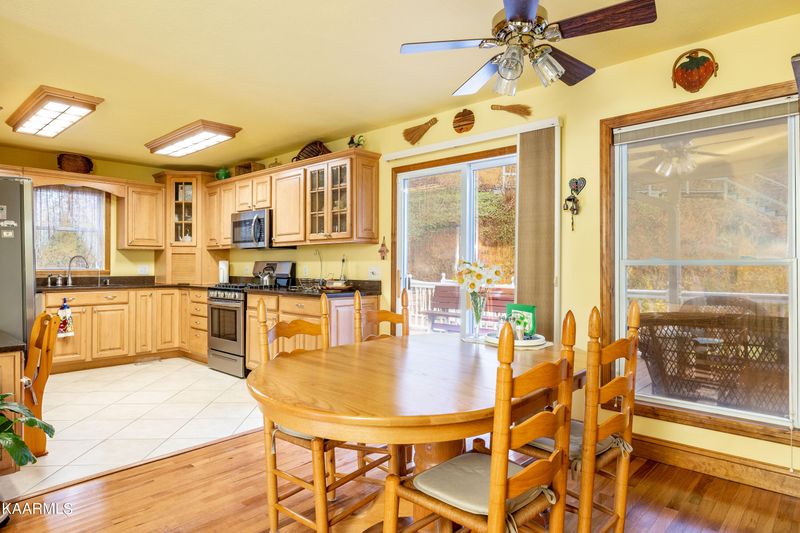1223 Carrs Creek Rd, Townsend, TN 37882