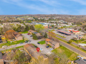 1224 Crest Brook Dr, Knoxville, TN 37923