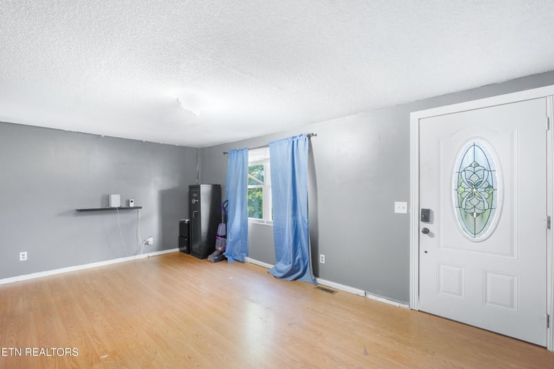 1224 Mountain View Cir, Etowah, TN 37331
