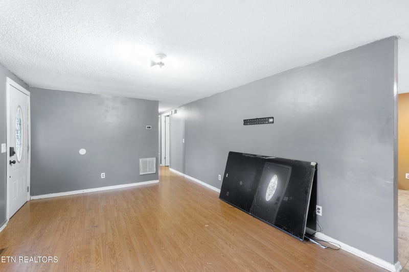 1224 Mountain View Cir, Etowah, TN 37331