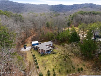 1224 State Highway 310, Englewood, TN 37329
