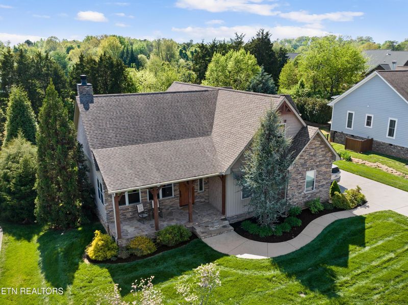 1225 Brighton Dr, Alcoa, TN 37701