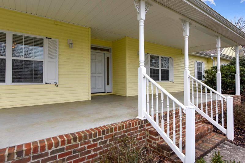 1225 Kahite Tr, Vonore, TN 37885