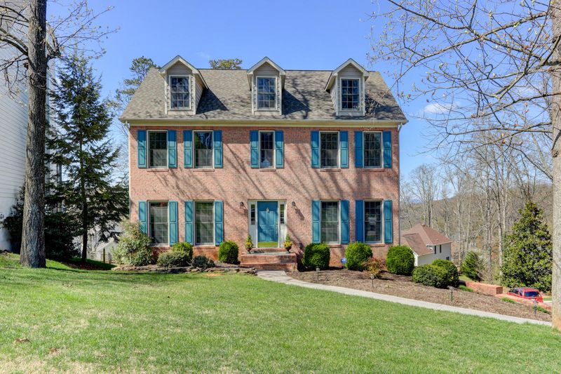1225 Rain Tree Rd, Knoxville, TN 37923