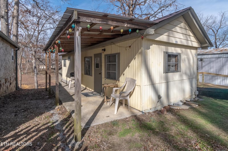 1226 Fishermans Way, Sevierville, TN 37876