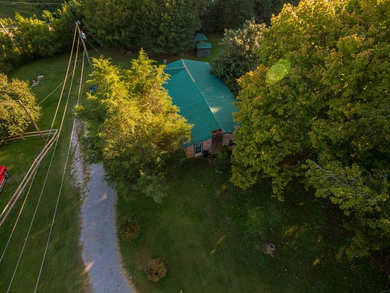 1226 Knight Rd, Athens, TN 37303