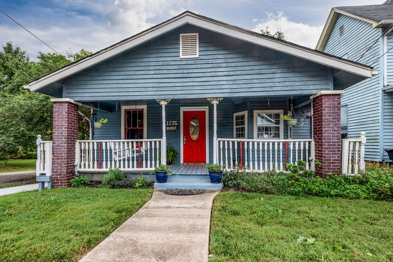 1226 Luttrell St, Knoxville, TN 37917