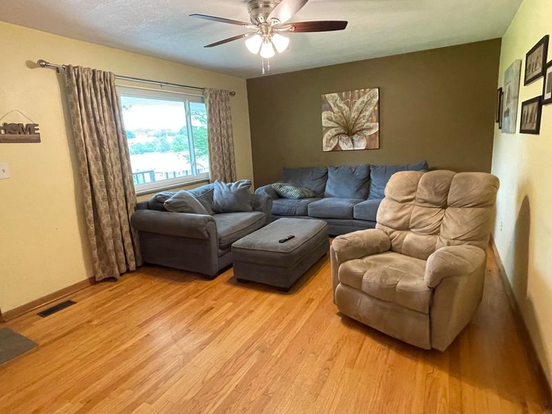 1226 N Union Grove Rd, Friendsville, TN 37737