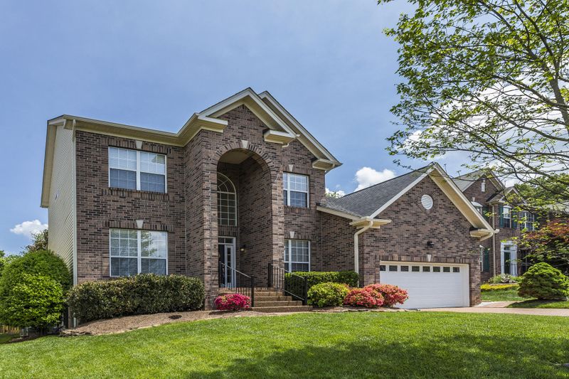 1226 Vale View Rd, Knoxville, TN 37922