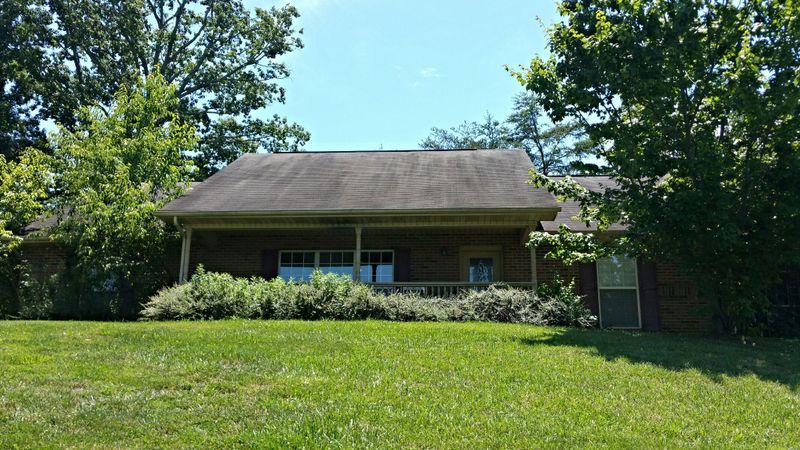 1227 Chesty Puller Cir, Maryville, TN 37803