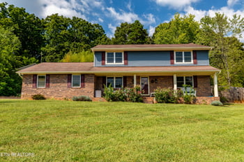 1228 Court Field Rd, Knoxville, TN 37922
