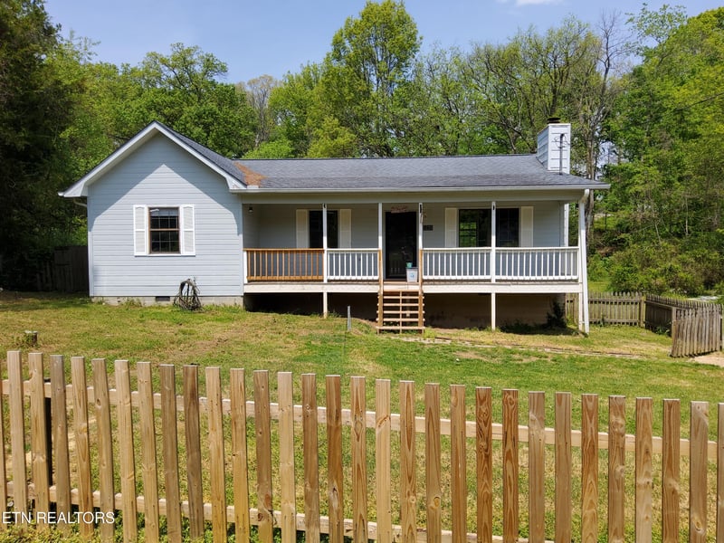 1228 Payne School Dr, Sevierville, TN 37876