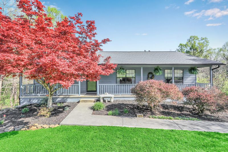1229 Hoss Rd, Powell, TN 37849