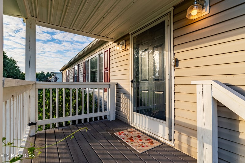 1229 Mountain View Cir, Maryville, TN 37801