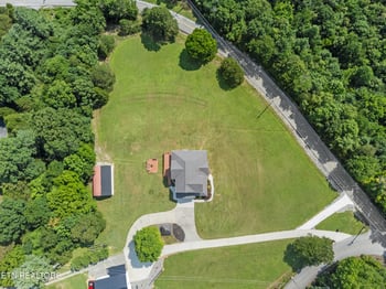 1229 New Hope Rd, Rockwood, TN 37854